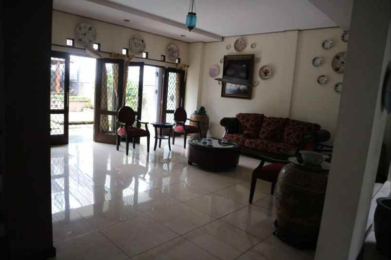 dijual rumah mewah siap huni di sayap dago bandung