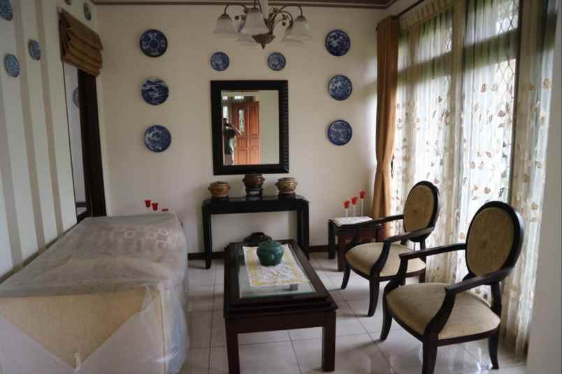 dijual rumah mewah siap huni di sayap dago bandung