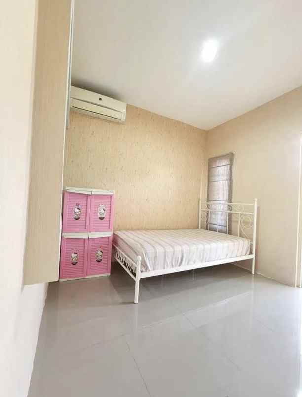 dijual rumah pakuwon city cluster taman