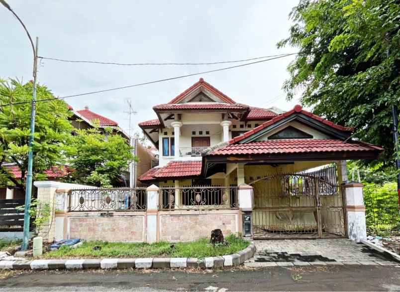 dijual rumah pantai mentari