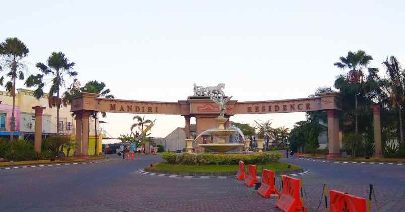 dijual rumah perum mandiri residence