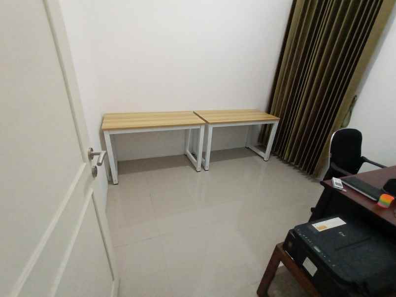 dijual rumah perum mandiri residence