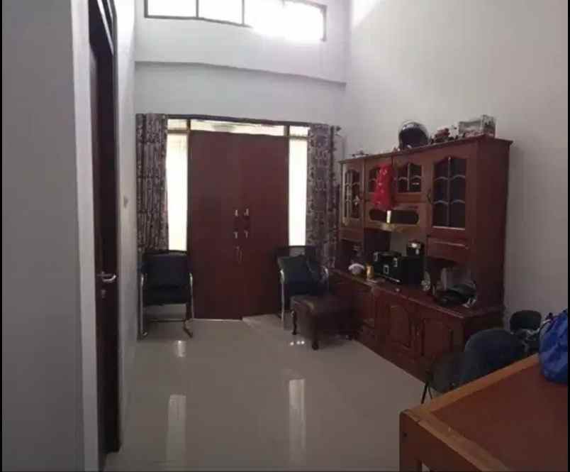 dijual rumah perumahan cluster astom
