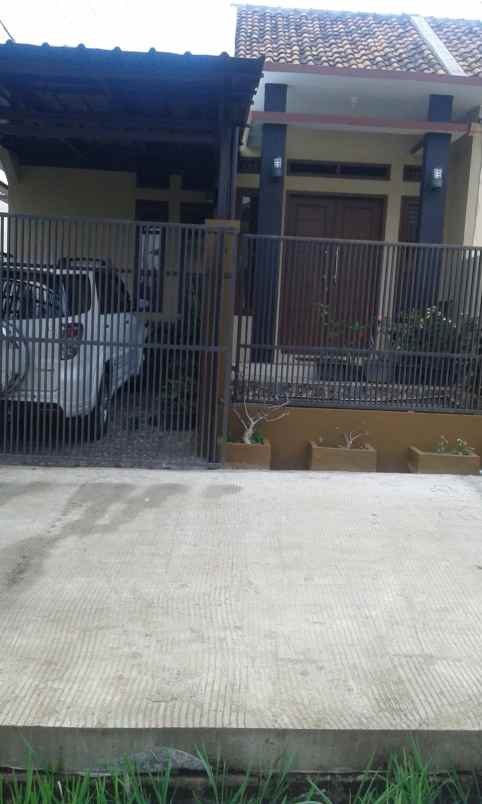 dijual rumah perumahan pamoyanan 2