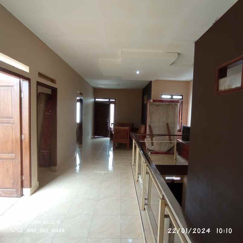 dijual rumah perumahan permata hijau