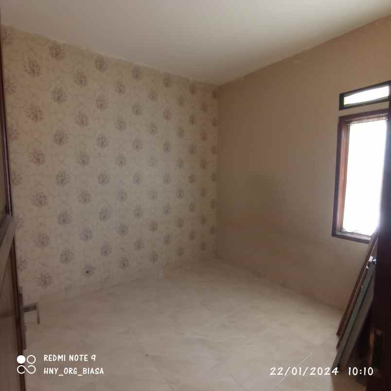 dijual rumah perumahan permata hijau