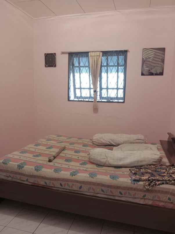 dijual rumah perumahan taman galaxy