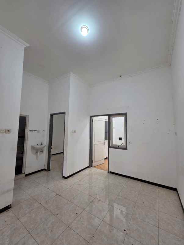 dijual rumah ploso timur