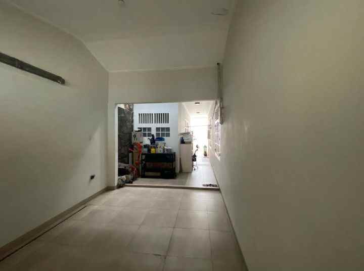 dijual rumah pondok gede