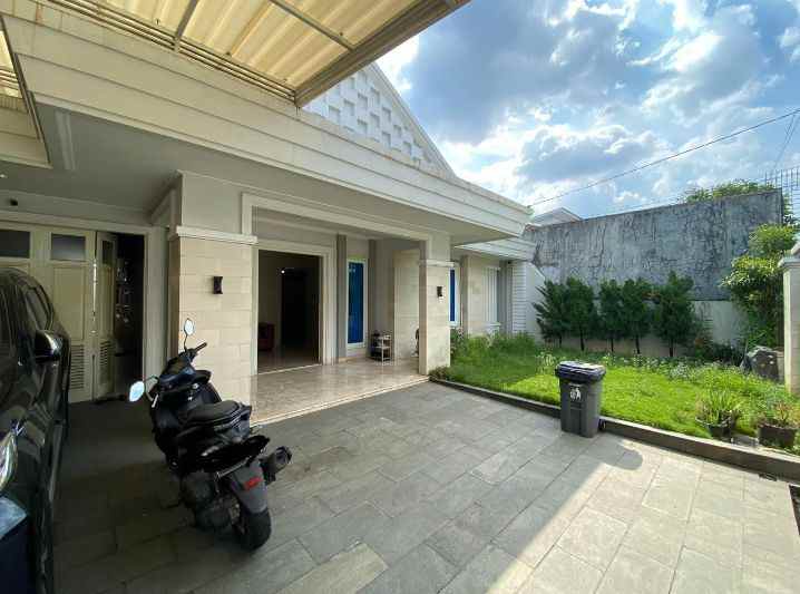 dijual rumah pondok gede