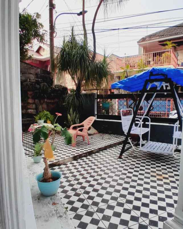 dijual rumah pondok kelapa