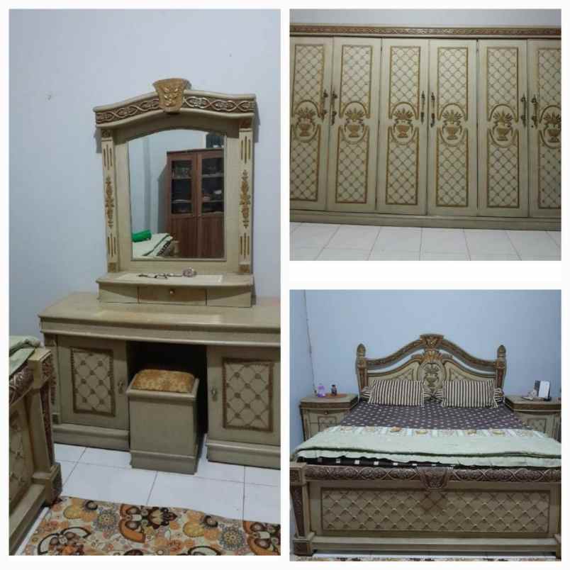 dijual rumah pondok kelapa