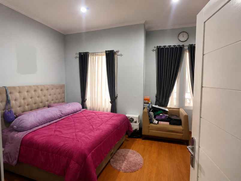 dijual rumah pondok paku jaya serpong