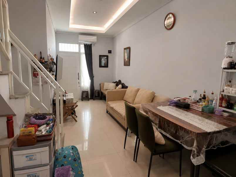 dijual rumah pondok paku jaya serpong