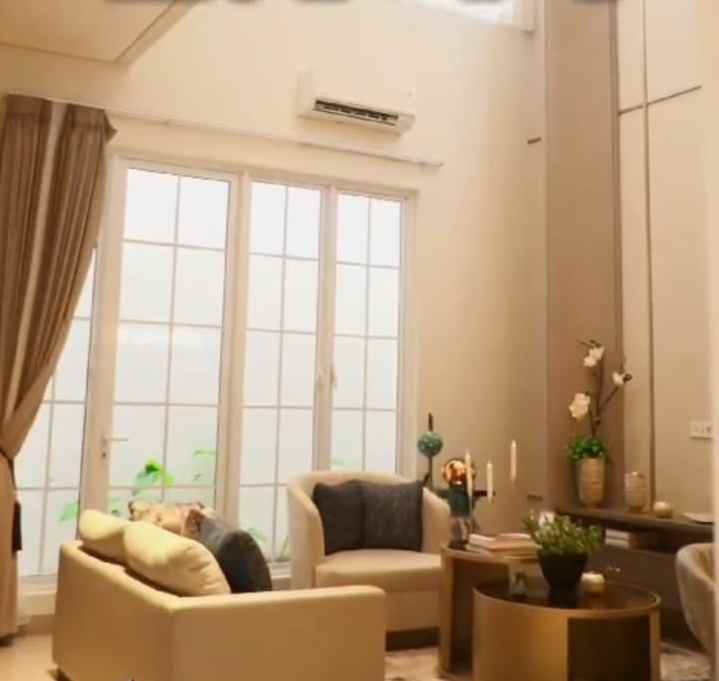 dijual rumah puri galaxy