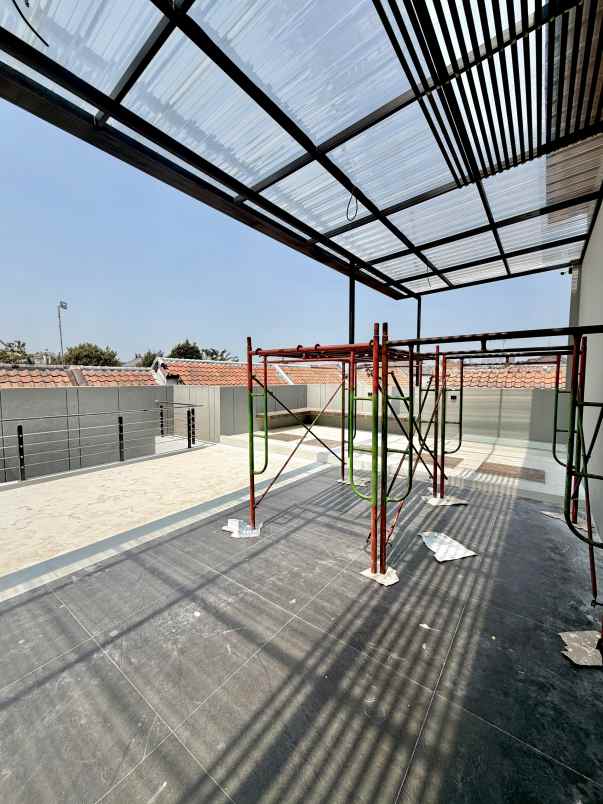 dijual rumah puri widya kencana citraland