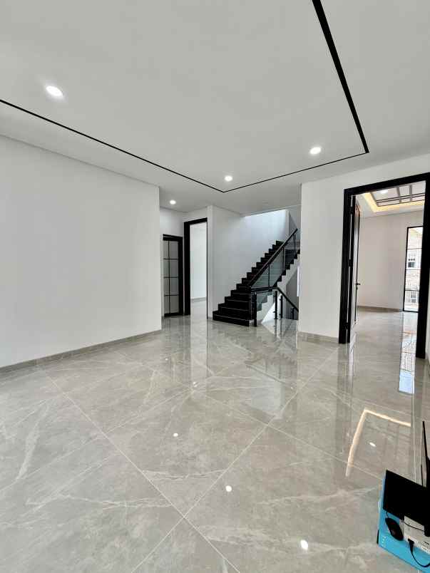 dijual rumah puri widya kencana citraland