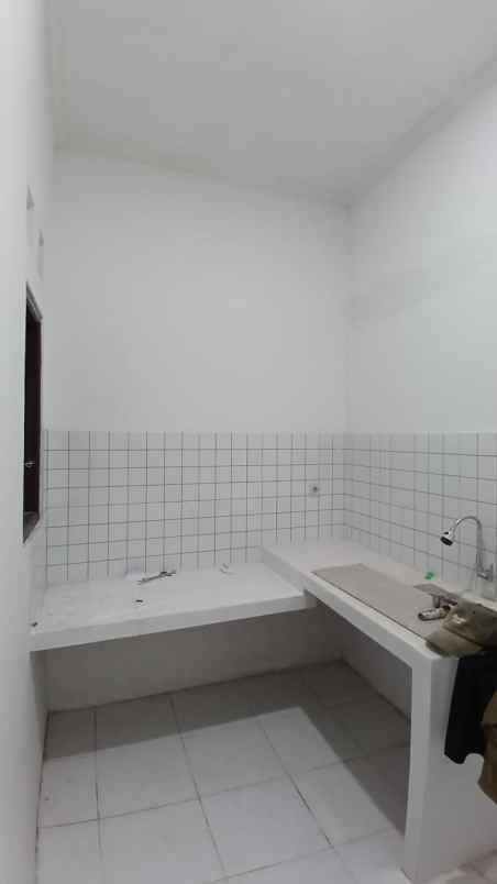 dijual rumah purwomartani