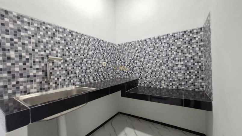 dijual rumah purwomartani