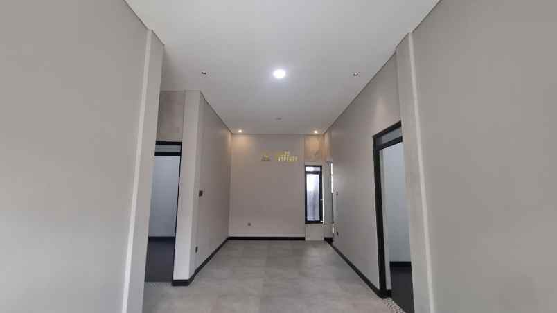 dijual rumah purwomartani