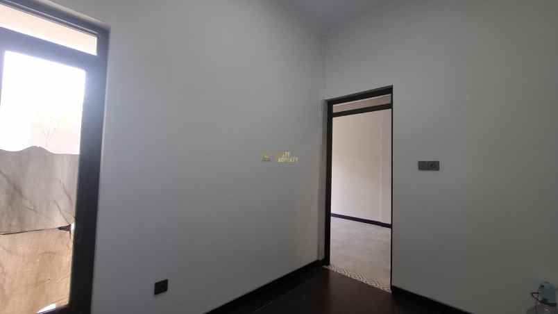 dijual rumah purwomartani