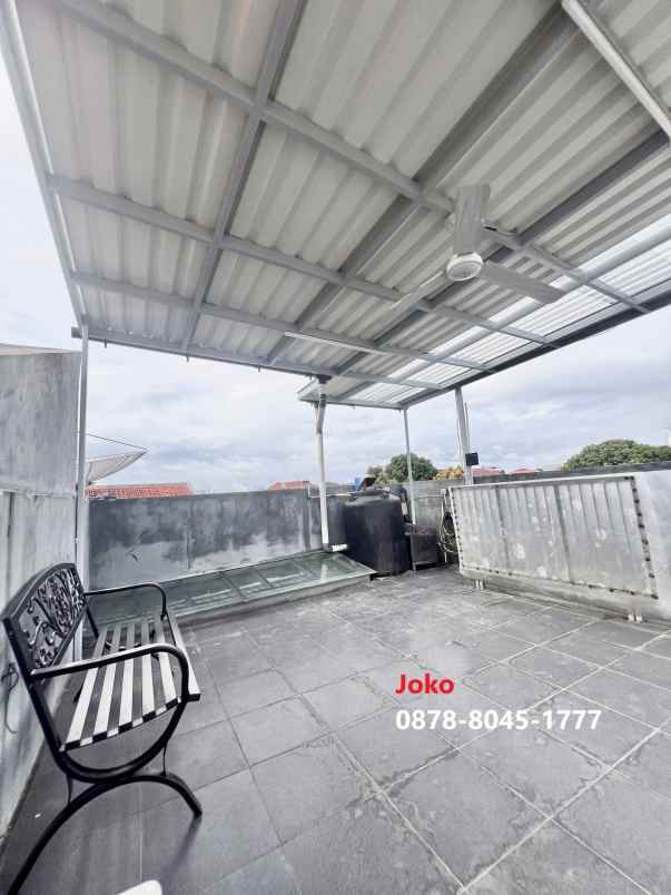 dijual rumah rawajati