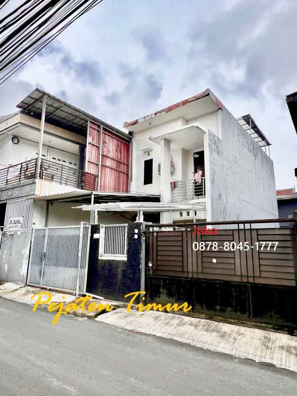 dijual rumah rawajati