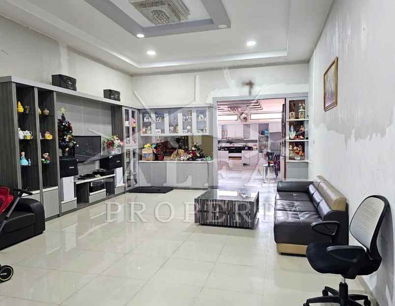 dijual rumah royal serdam 2 kota pontianak