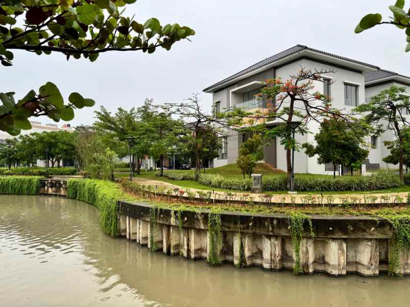 dijual rumah rumah di golf island