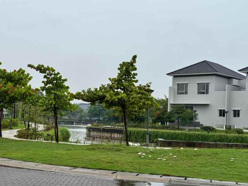 dijual rumah rumah di golf island