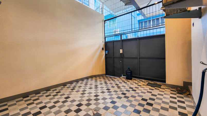 dijual rumah rumah kost di jln kh