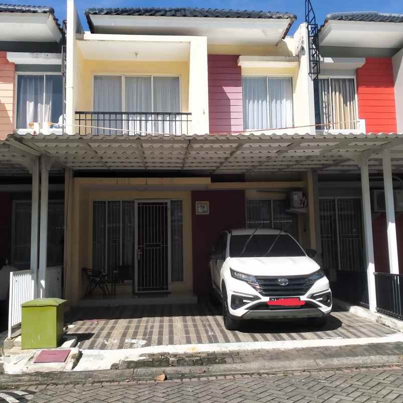 dijual rumah rumah residence one
