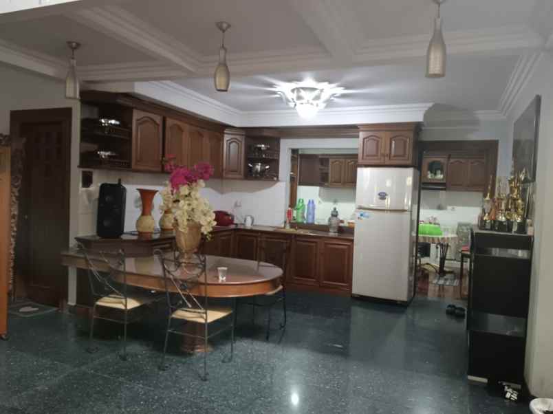 dijual rumah rumah taman berdikari