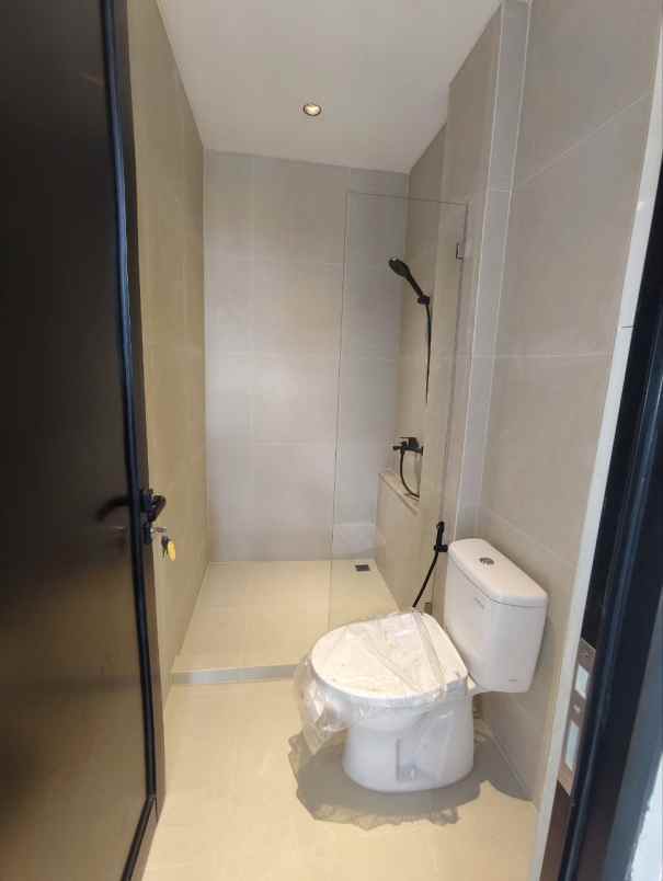 dijual rumah rungkut asri