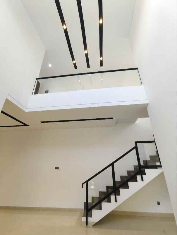 dijual rumah rungkut asri