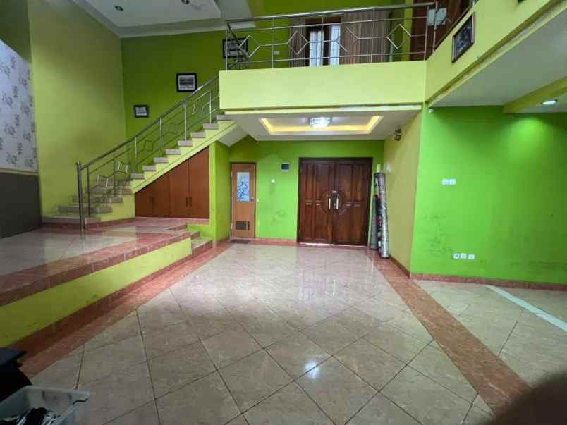 dijual rumah sarijadi bandung