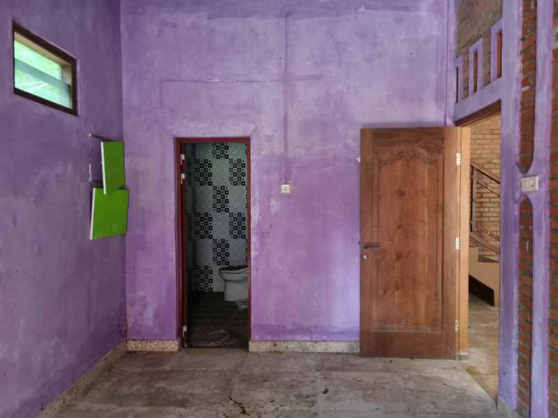 dijual rumah sendangmulyo