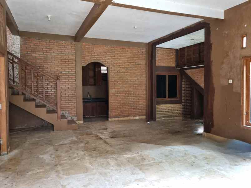 dijual rumah sendangmulyo