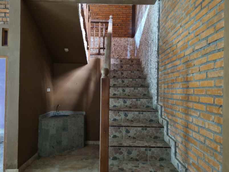 dijual rumah sendangmulyo