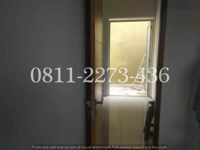 dijual rumah setraduta