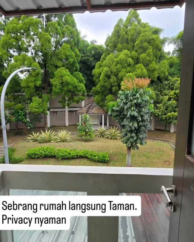 dijual rumah siap huni di citragran hadap taman