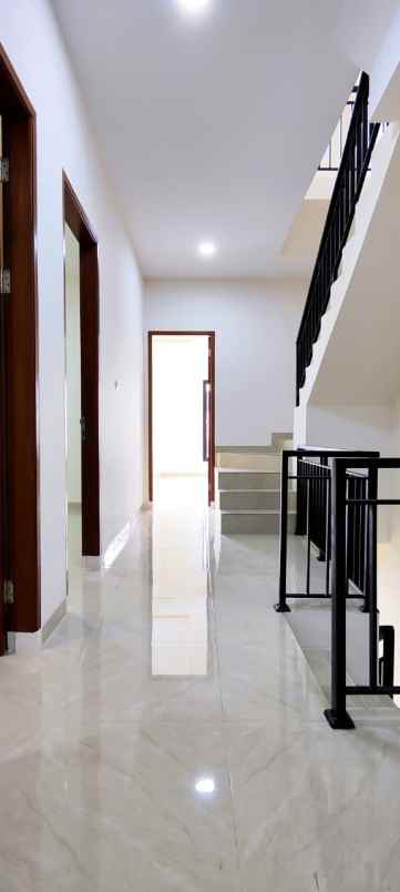 dijual rumah siap huni di kelapa lilin jakarta utara