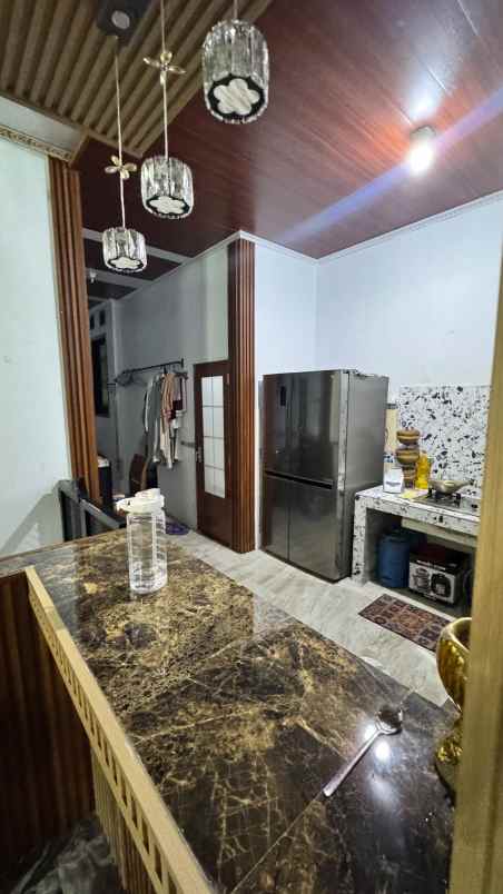 dijual rumah sindang sari