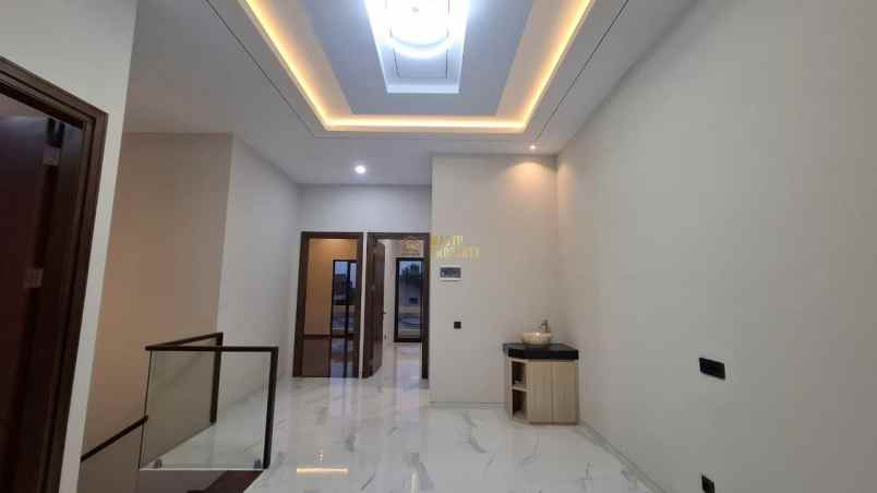 dijual rumah sinduharjo