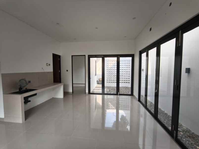 dijual rumah ssktor 9 bintaro jaya