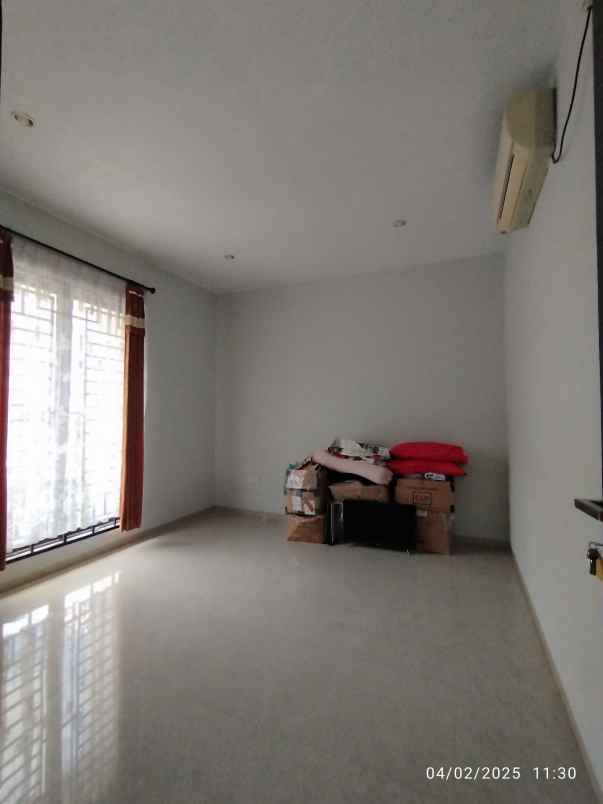 dijual rumah sukajadi