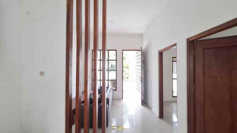 dijual rumah tamanmartani kalasan