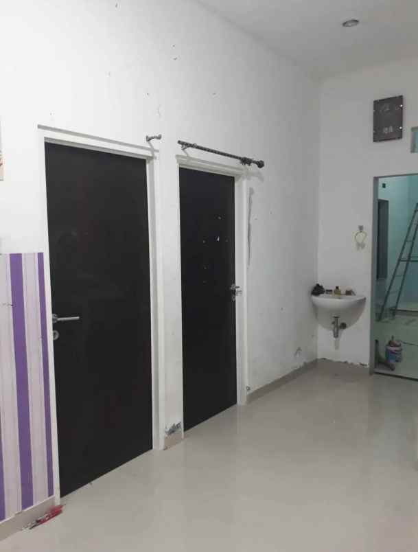 dijual rumah tembalang