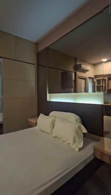 dijual rumah the square