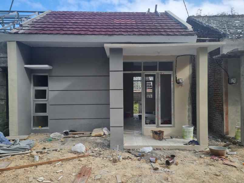 dijual rumah triwidadi